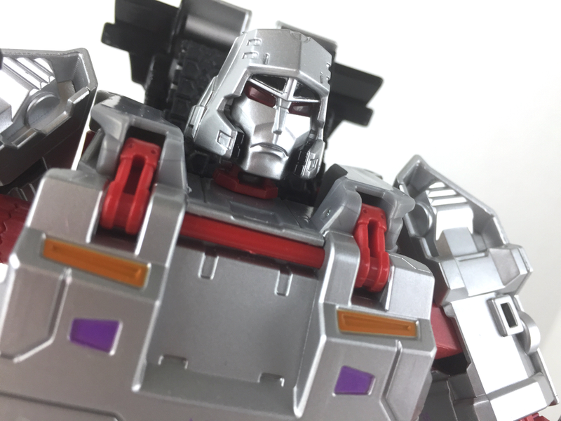 Illustration for article titled A Tale Of Two Megatrons